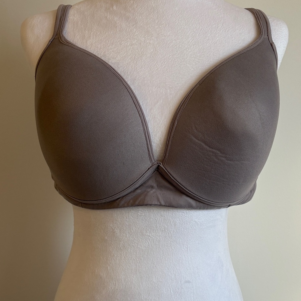 VICTORIA SECRET- Gray Wireless Bra